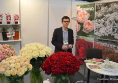 Meilland Roses, the only French company represented at the fair. But they themselves have been there for a long time already, says Damien Cabaret. Since the very first edition of the fair. 12 years ago, to be precise.