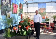 Mike Huggett of American Takii presenting South Pacific F1 Canna. South Pacific Scarlet was introduced 6 years ago as the first F1 AAS winning Canna from seed. Joining the series are, 2018 AAS winner Orange along with Rose and Ivory. The South Pacific series delivers quick and uniform germination, saving the grower overall production time. South Pacific perform in various conditions including hot, humid landscapes as well as shallow water gardens but will also perform great in mixed containers or as a standalone for the deck. The plants will branch naturally and produce large abundant flowers season long.