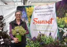 Janet Sluis of of Plant Development Services, presenting Meerlo lavender. A variety that was introduced last year and from this year onwards, it will be available to every grower.