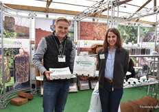 Marc Englert and Rebecca Graham of Pelemix, presenting the new MJ OT 65 (6,5 liter),MJ OT 65 (6,5 liter), MJ OT 40 (4 liter) and MJ OT 90 (9liter). It is an open top for legal cannabis industry. It is a pot and plastic in all in one and the grower just needs to add water.