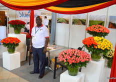 Grace Mugisha from Ugarose, representing a group of about 20 Ugandese growers. These growers are specialized in small head roses, thereby hoping to attract more attention mostly from retailers.