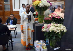 Aline Musime from Ethiopian grower Greenhouse Horizon, one of a handful (7) Ethiopian growers presenting at the show together in one booth.