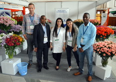 The Flower Exchange Group exports flowers of some of the biggest growers in Kenya, situated in the area around Mount Kenya.