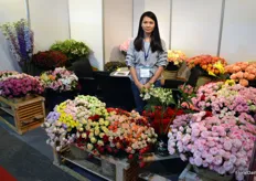 Jenny Tsai, JT Elegance Solutions, consolidating flowers heading for China.