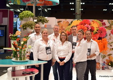 The team of Dümmen Orange. The first row f.l.t.r., Kelly Nicholas, Diane Surette and the row in the back, Matt Hutton, Rob Gerlings, Reinoud Hagen and Robert Melendez.