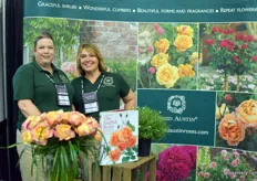 Shellie Reese and Rebecca Reed of David Austin Roses.