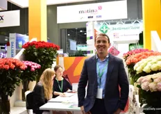 Jorge Ortega of Matina Flowers is again presenting a wide range of Colombian grown roses. According to Ortega, price is – due to the devaluated Ruble - an important topic of discussion at the show.