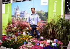 Wolfschmidt is also the agent of Benary and this German breeder and young plant grower presented some of its products at that booth. Dominik Rust of Benary on the picture with some of their varieties that are well in demand in Russia, namely petunia’s and begonia’s. In their petunia assortment, two new series; Grandiflora HD and Success!360 are on display.