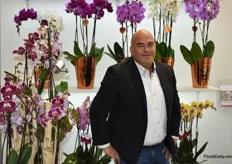 Here we got Mischa Groothuizen from Levoplant showing his orchids.
