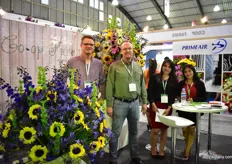 The team of Co-op Farms, a group of 8 farms that produce many varieties of summer flowers in Ecuador. 