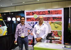 Jose Navarette and Omar Zambrane of Prime Fresh Handeling. 