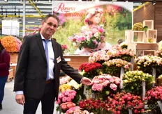 Klaus Wolf of Rosen Tantau presenting the Outdoor varieties, a highlight at every year's IFTF. The varieties on display are grown in the western part of Germanyand many of them are sold on the Herongen auction. According to Wolf, these outdoor roses attracted the attention of many visitors at the show. 