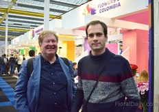 Peter Cox and Mario Kurt Gigerl of pheno geno Roses were also visiting the show. 