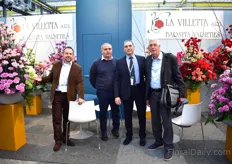 From left to right: Mauricio Jimenez (Colombia), Pietro Scognamiglio (Italy) and Gianfranco Fenoglio of La Villetta with Gijs van Leeuwen of West Select Carnation Breeding, who was visiting the show. 