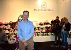 David Austin of David Austin was also visiting the fair. This picture was taken at the booth of Colombian rose grower Alexandra Farms. They grow a large variety of David Austin roses. 