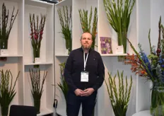 Roelof Postma from Stoop Flowerbulbs showed us the magic coming out of a bulb.