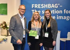 Andreas & Ruth Schulter with their employe Sarah Okle. They presented their improved Freshbag to keep the flowers fresh while being transported.