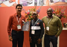 Mohammed and Zack from Dilpack Kenia and in the middle we see Stephen from Vaselife.