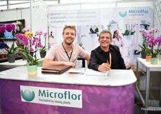 Kirsten van Linden of Microflor and Arturo Cardenas of the Mexican Green Guide, who arranged this pavilion.