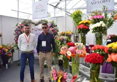 Maximo Arias ans Carlos ALonso Miranda of Asflorvi (Asociacion de Floricutlores de Villa Guerrero A.C.). This is an association that consists of 708 members. The growers grow flowers for the national market, but export them to the US as well. Two times a week, a truck with flowers is being exported to the US.