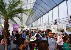 Visitors interested in the new floriculture pavilion at the Expo Agroalimentaria.