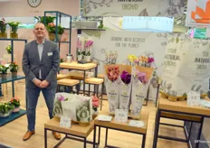 Stolk Orchids also discovered the paper transport cover. The Your Natural Orchids brand is thus developed further step by step, says Chris Oosterom.