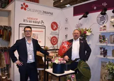 Jeroen v. Dillewijn and Dirk-Jan Lambooy presented amongst other things new Fair Trade flower food and a wide assortiment of sleeves and packaging.