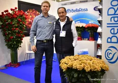 Santiago Brown, the breeder of the Toffee variety of Brown Breeding (the company his father established), together with one of the growers Gonzalo Luzuriaga of BellaRosa and FloralDaily. Santiago Brown now works BallFloraPlant.