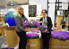 Annie Agger and Anni Niber of Garneriet Tvillingaard. This Danish grower will start supplying part of their production in the new Jiffy pots. 