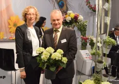 Christiane Appl and Hubert Brandkamp, who, in addition to bedding plants and mums, are now also focusing on hydrangeas.