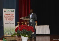 Clement Tulezi of KFC at the opening ceremony, mentioning the growht of the Kenyan cutflower industry in the past decades. It is now the second biggest industry in kenya, after tea and employs 150,000 people directly.  and how they are negotiation with other countries to face and overcome challenges.