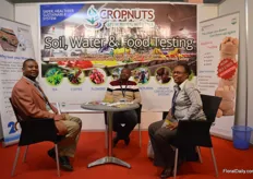 The team of Cropnuts.