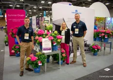 Dan McEnany, Terri McEnany and Nick Stevens with Bailey Nurseries presenting the Summer Crush (named Summer Love in Europe). This hydrangea was introduced at the CAST 2018. It is added to the Endless Summer collection, has raspberry red mopheads and is more compact (w:18xh:36). So far, the demand is good, says Terri.