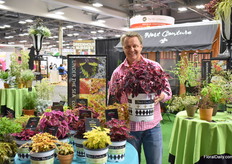 Jim Monroe with Hort Couture presenting the Coleus Red Snapper that, together with Pink Tuna won the Retailer Choice Award.