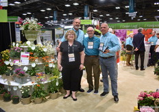 Part of the team of Aris Keepsake and Aris Greenleaf. Left are the new introductinos for this season at Greenleaf. In total, they have over 200 introductions. Next year, in 2020, they will celebrate their 100th anniversary.