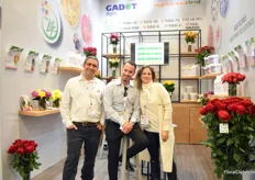 Harel Caduri, Eyal van Moppes and Gabriela Victoria of Gadot Agro. This Israeli company supplies post-harvest solutions for over 40 years in Israel and over the last 5 years, exports to Kenya, Ecuador, Colombia and China increased. At the show, they are preseting Longlife (a consumer product) and T.O.G (for the grower). In Colombia, Agrointegral is the distributor of the Gadot products.