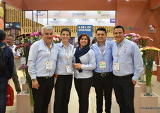 The team of Geoflora and SB Talee.