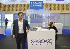 Marco Amador Frieri of Port Miami at the booth of Seaboard, the shipping line that brings the most cargo (fruits and particularly flowers) from Colombia. Over the years, the amounts increased sharply. More on this later in FloralDaily.