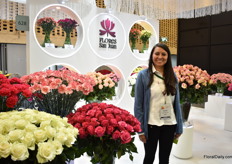 Amanda Gomez Garcia of Flores san Juan. They grow roses, carnations and spray carnations on 120 ha (80ha of roses and 40 ha of carnations) and their main market is the US.
