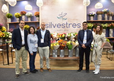 Jose Fernando Sanchez of Flores de la Victoria. In Rionegro, on 50 ha, they produce several types of flowers and make their own bouquets (without roses and carnations). They mainly supply their flowers to US and Canada.