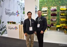 John Bedoya and Miguel Vasquez of Grupo Vegaflor. They recently started to grow the Kalanchoes of Danziger. “We are now the only ones producing them in Medellin.”