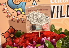 One of the 2 collections presented by The Elite Bouquet is "Get Inked", and in this pick a DIY tattoo.