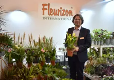 Dimitris Dimitrou of Fleurizon presenting one of their calla varieties, a crop they recently started to supply.