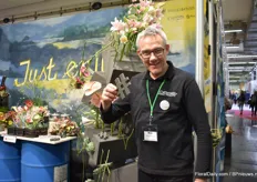 Albrecht Roeder of Smithers-Oasis presenting their foam products at the florists area.