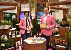 Biljana Bozanic Tanjga and Mario Kurt Gigerl of Pheno Geno presenting their edible flowers. Visitors could also taste them.