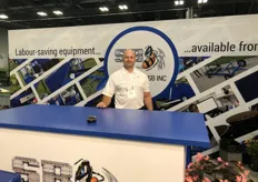 Tomas Urbonas talked to Cultivate visitors about how to save time and labor in their greenhouse by using equipment from S.B. Machinerie: flat fillers, bale breakers and conveyor systems.