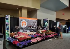 Ed Vermolen of Aldershot Greenhouses sent in this picture of their booth “It has been busy, upbeat, positive, and well attended show”.