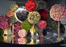 There was no lack of floral decorations to take photos with.