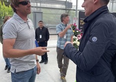 Jim Devereux of Greenfuse Botanicals talking with a visitor.