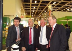 Markus Huurman, Henri Oosthoek of Koppert Biological Systems invited Bert Roetert and Loek Hermans at their booth.